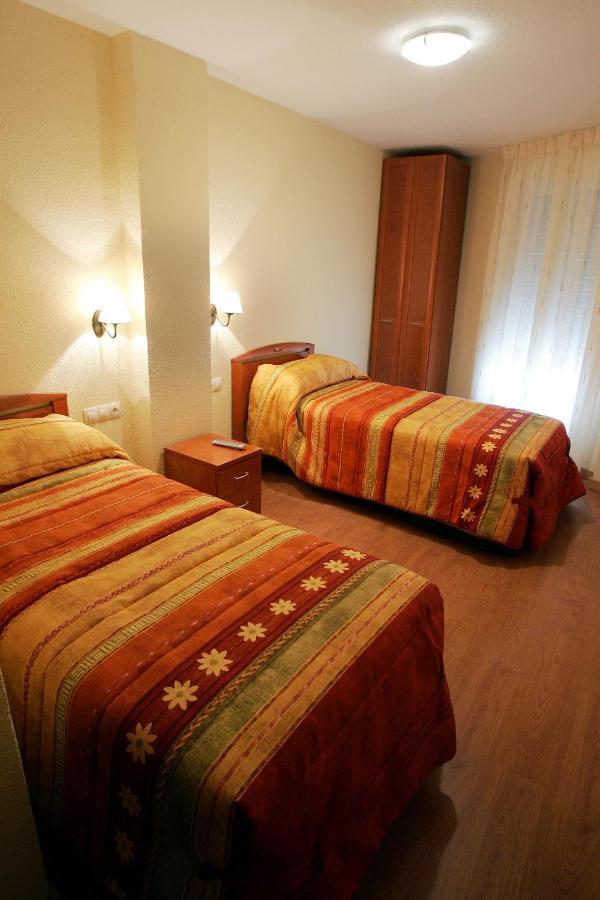 Hostal Hispanico II Salamanca Quarto foto